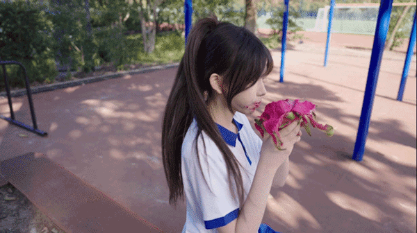女角色介绍截图2