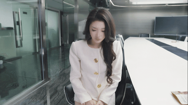 女角色介绍截图3