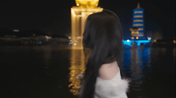 女角色介绍截图5